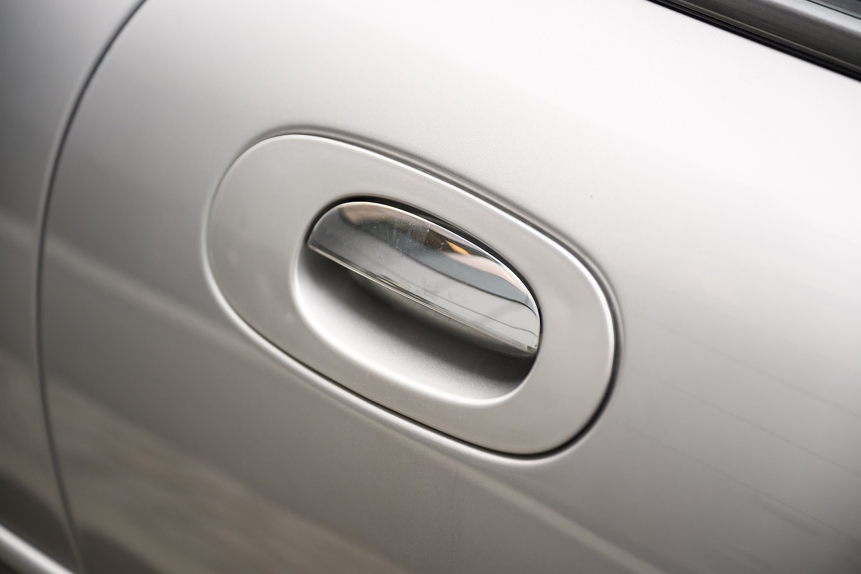 Exterior image of 2001 Jaguar XKR Silverstone