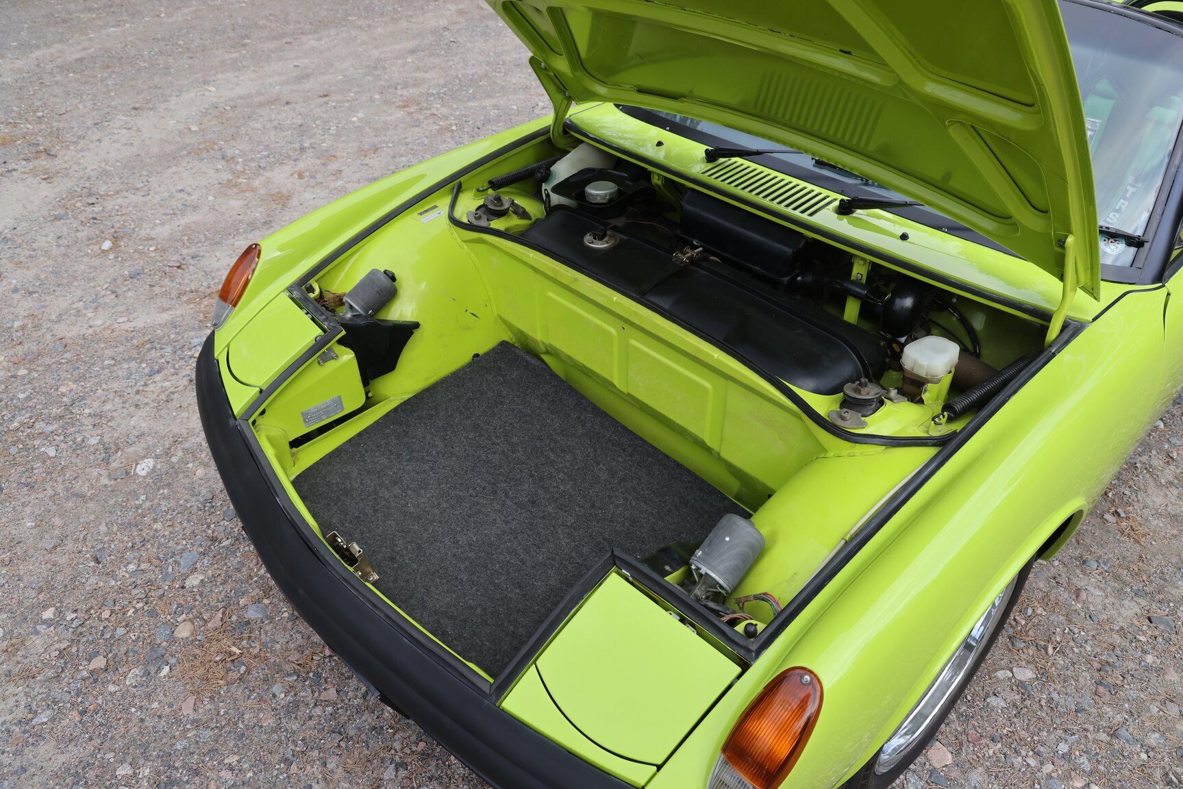 Interior image of 1974 Porsche 914/'6'-3.2 Speedster
