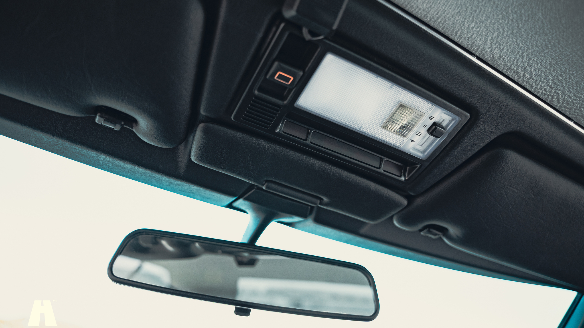 Interior image of 1990 Mercedes 300 CE-24