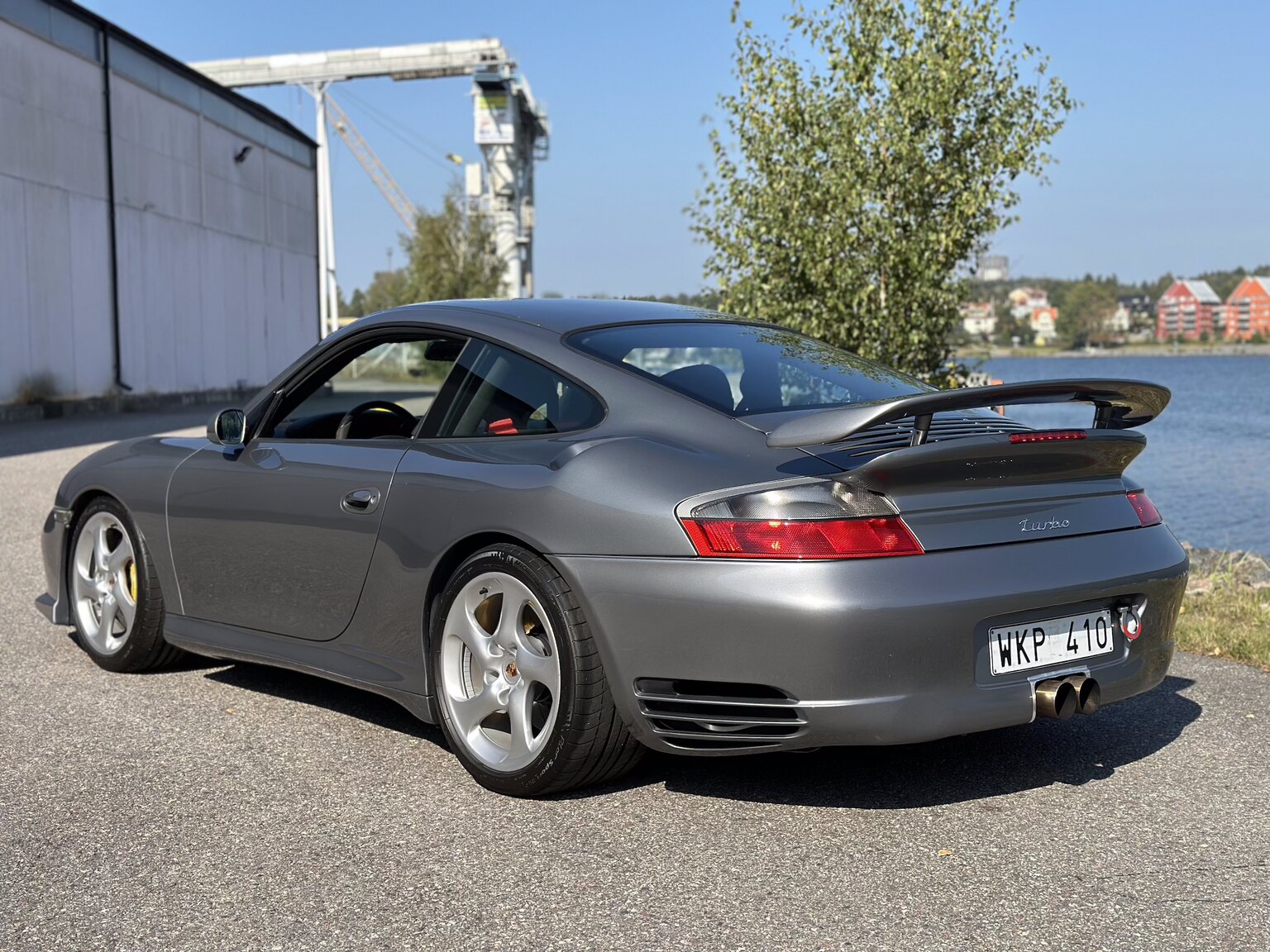 Exteriörbild på 2001 Porsche 911 Turbo RUF RT12