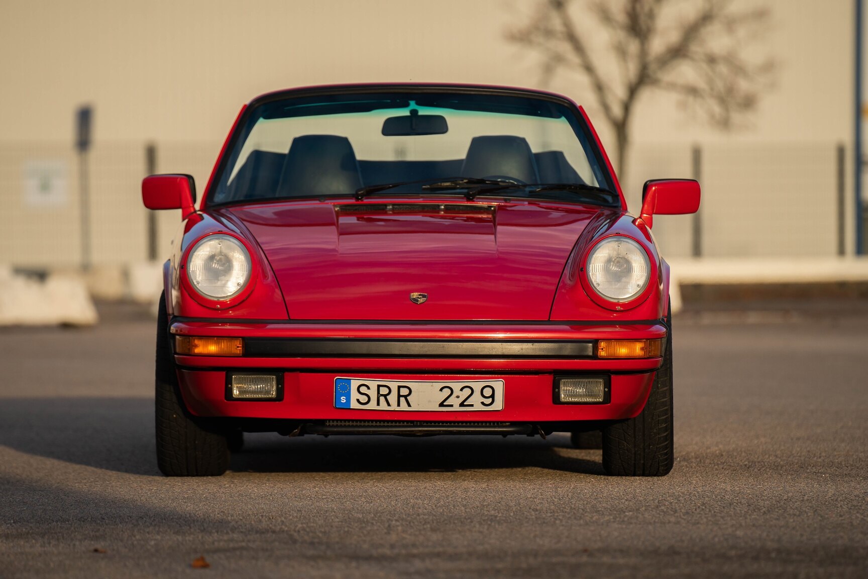 Aussenfoto 1987 Porsche 911 Carrera Cab 3.2