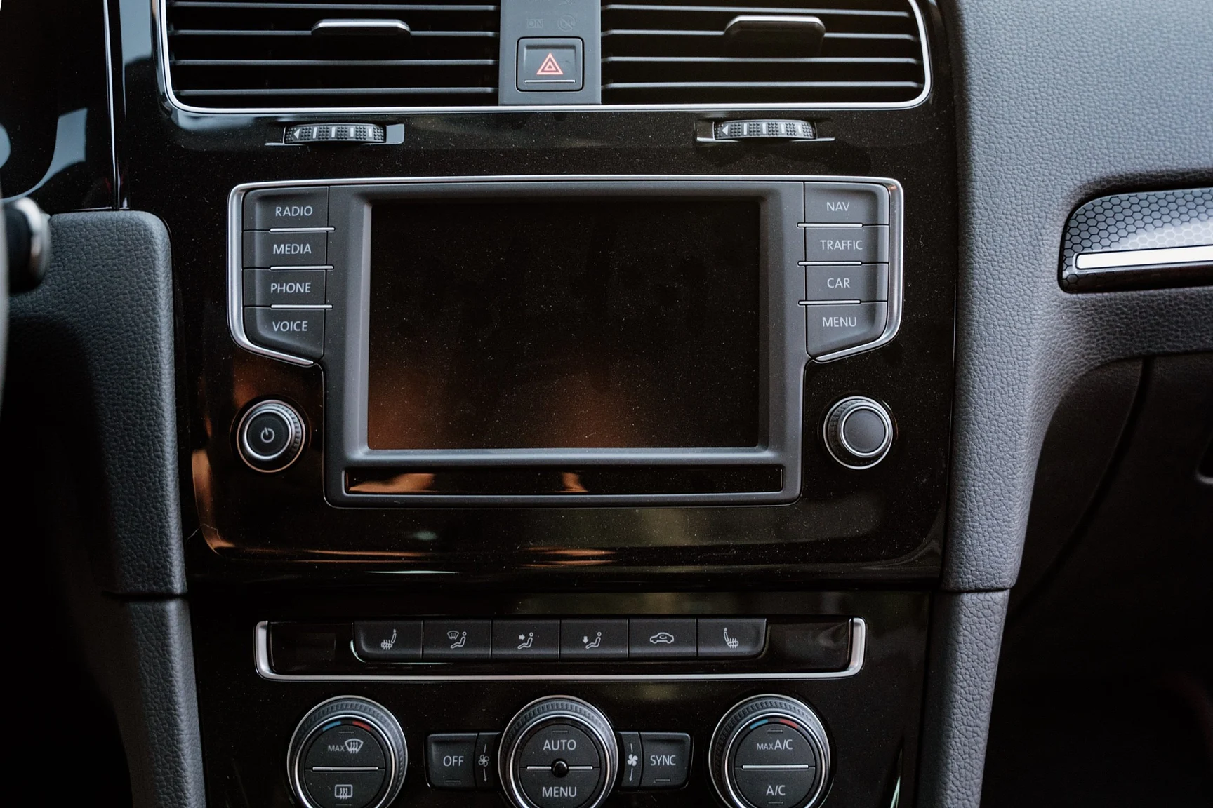 Interior image of 2016 Volkswagen Golf GTi Clubsport S - no. 291/400 (16)