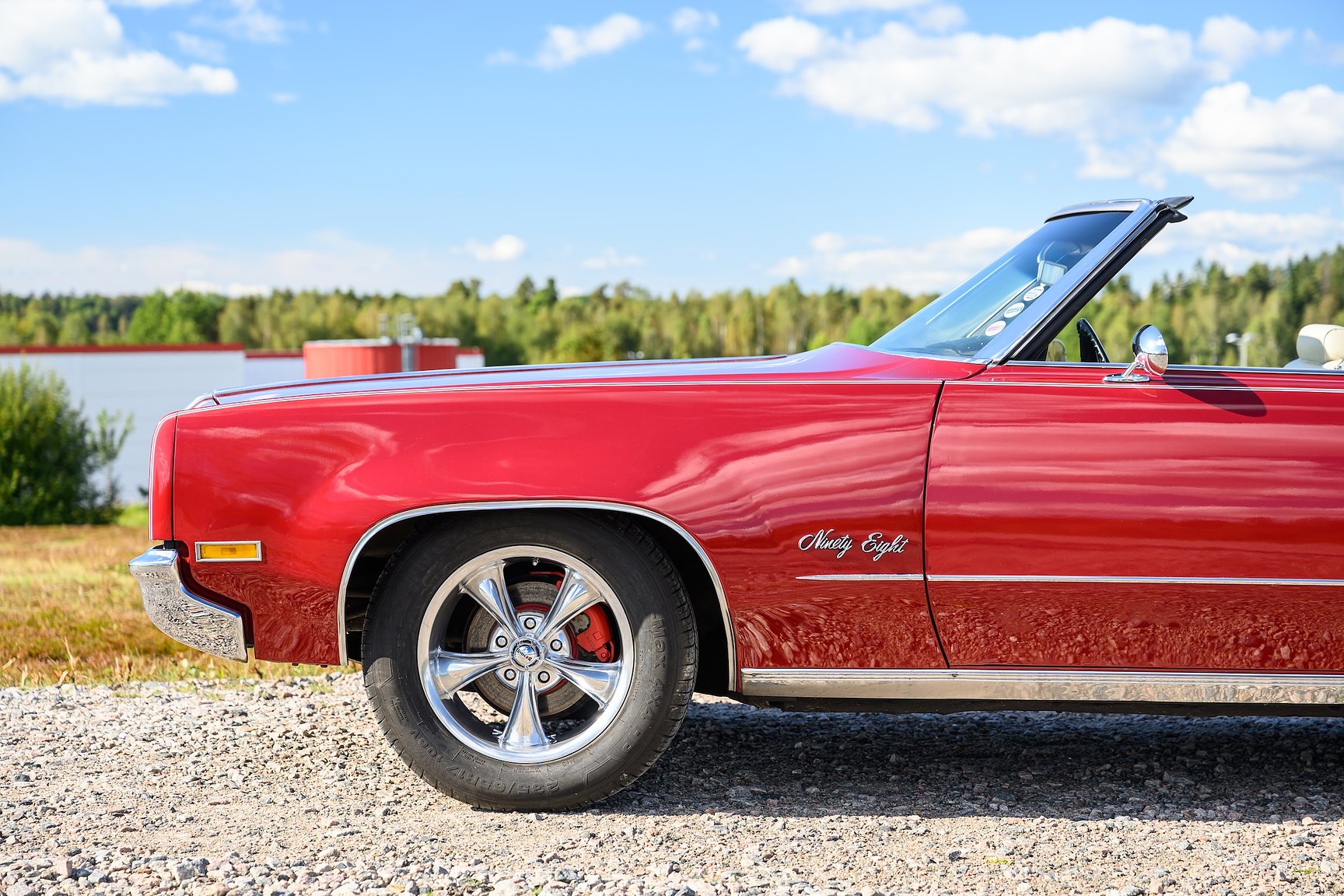 Exteriörbild på 1970 Oldsmobile Ninety-Eight Convertible 7.5 V8