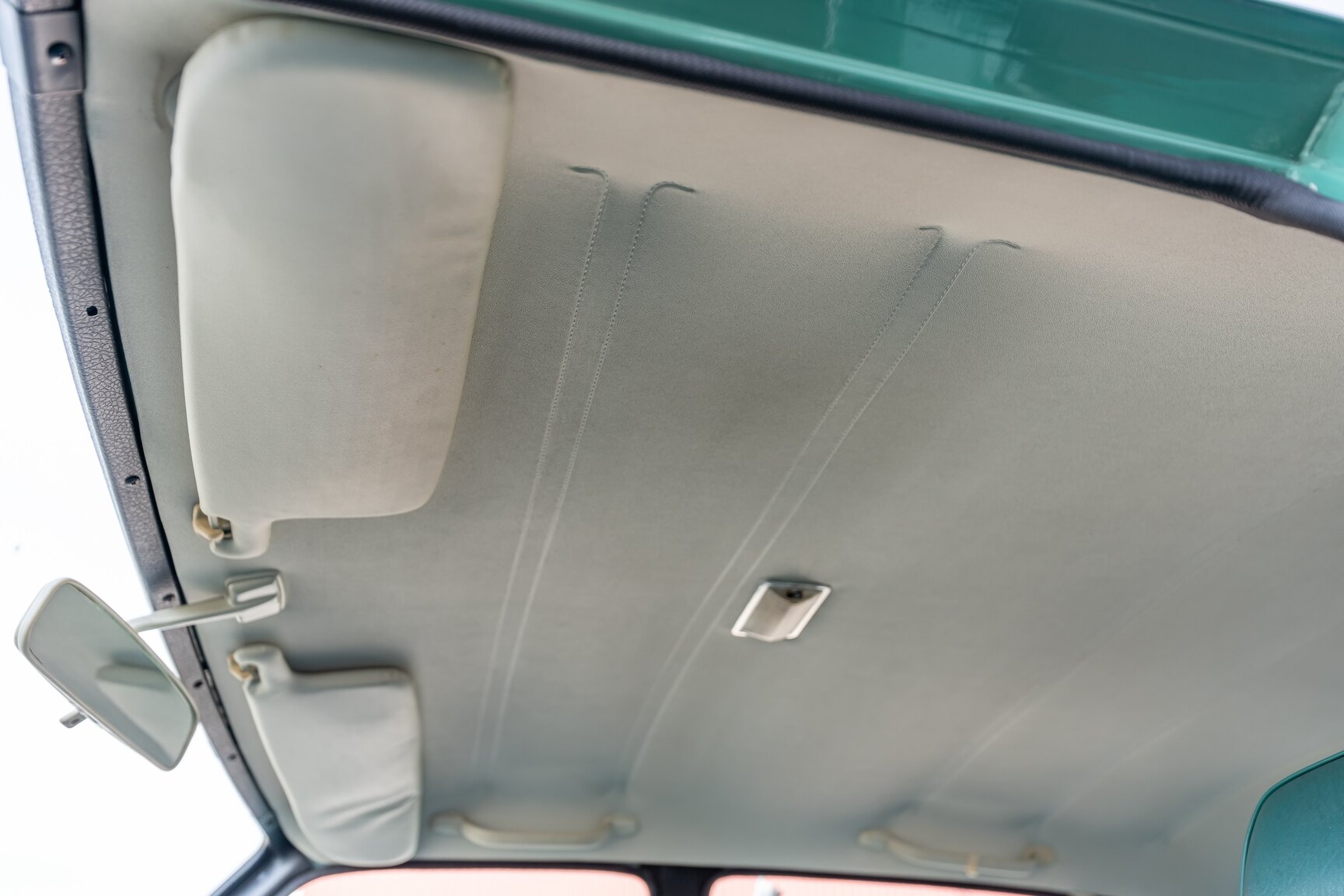 Interior image of 1973 Volvo 144