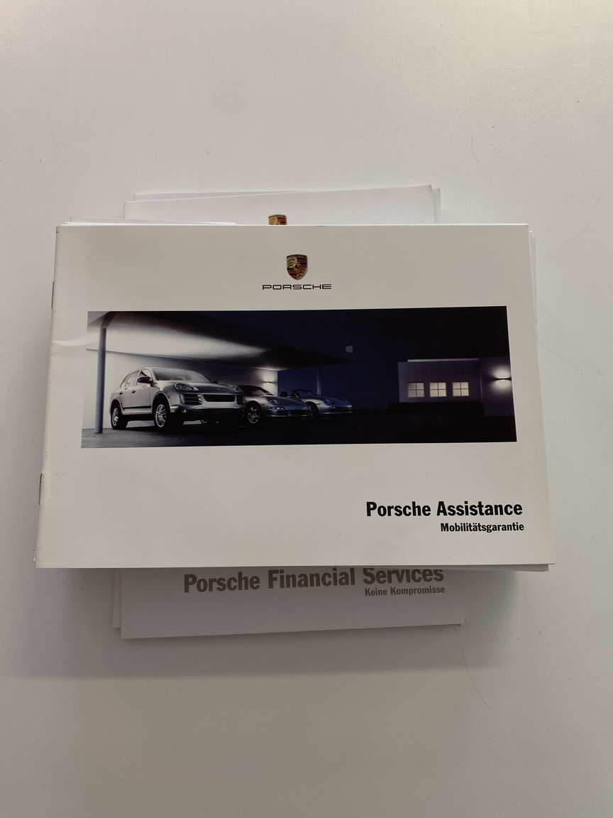 Documentation for 2009 Porsche 997.2 C2S Manuell (3)