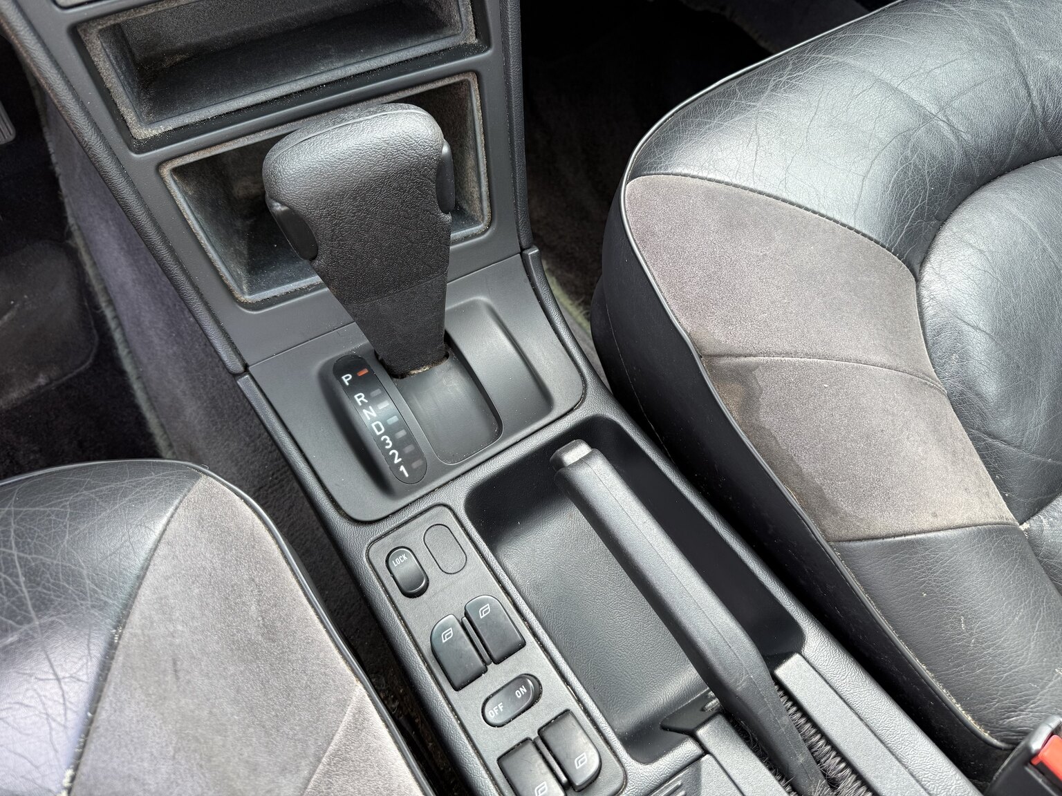 Interior image of 1997 Saab 9000 2.3 CS Turbo A50