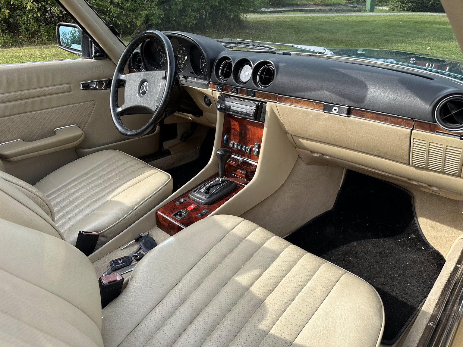 Interiörbild 1985 Mercedes-Benz 380 SL