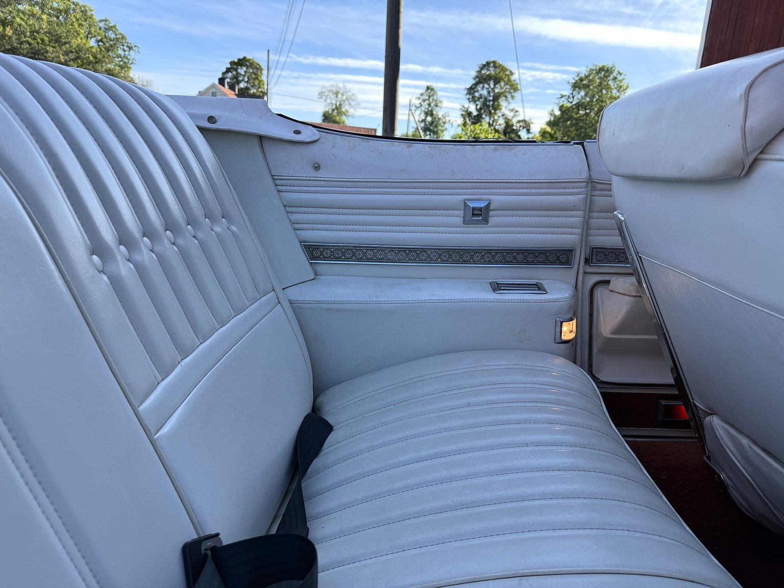 Interiörbild 1975 Oldsmobile Delta 88