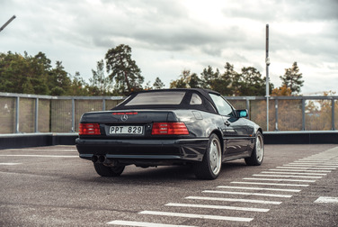 Exteriörbild på 1994 Mercedes SL320 (R129) 