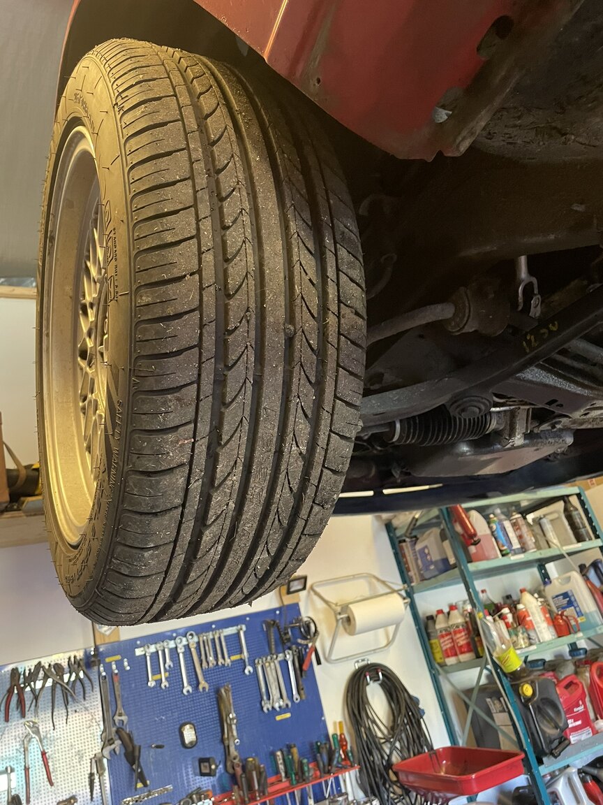 Image of 1987 BMW 320i mechanics