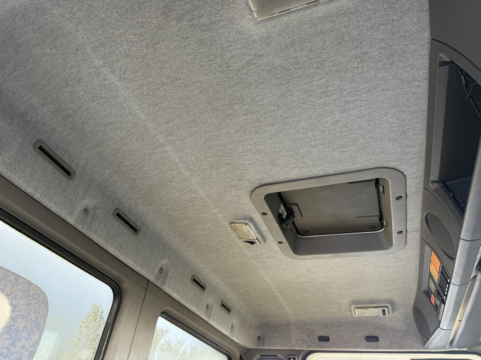 Aussenfoto 2000 Volvo FL6 4x2 - NO RESERVE (16)