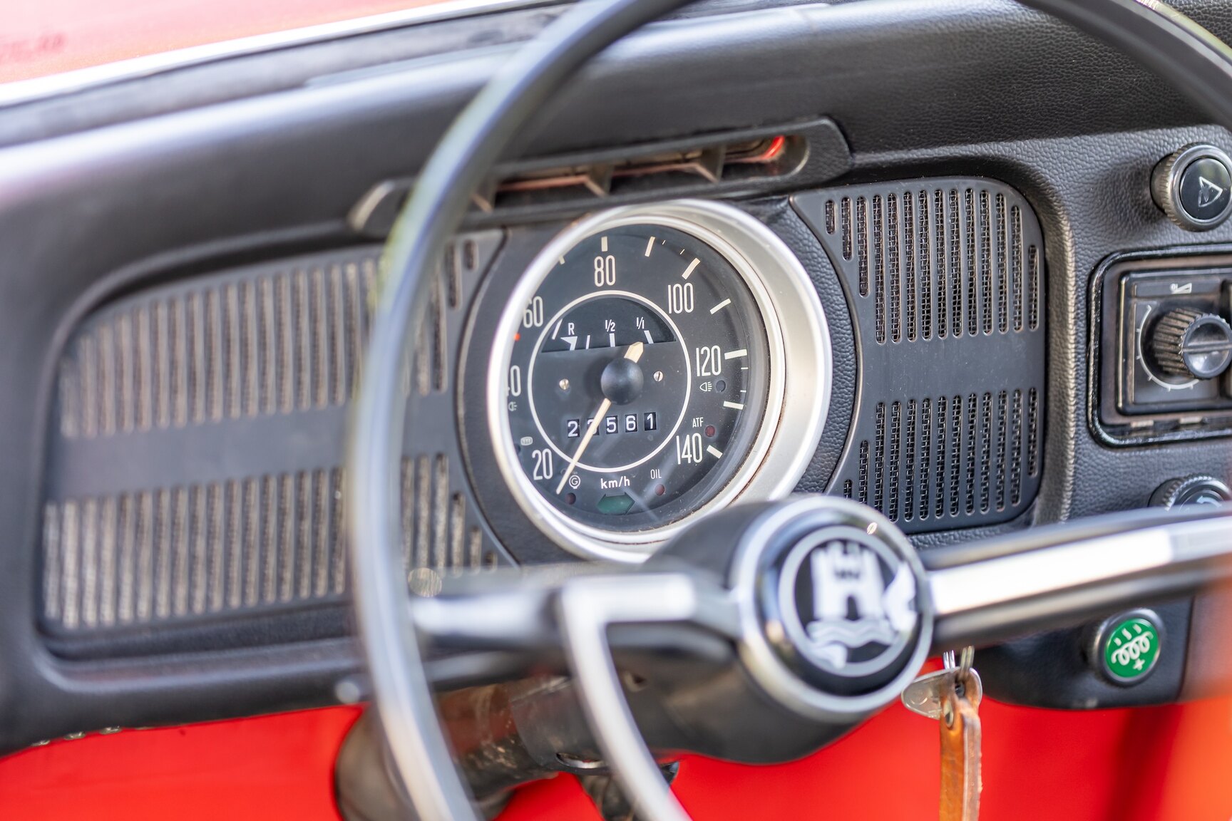 Interiörbild 1971 Volkswagen 1302 S