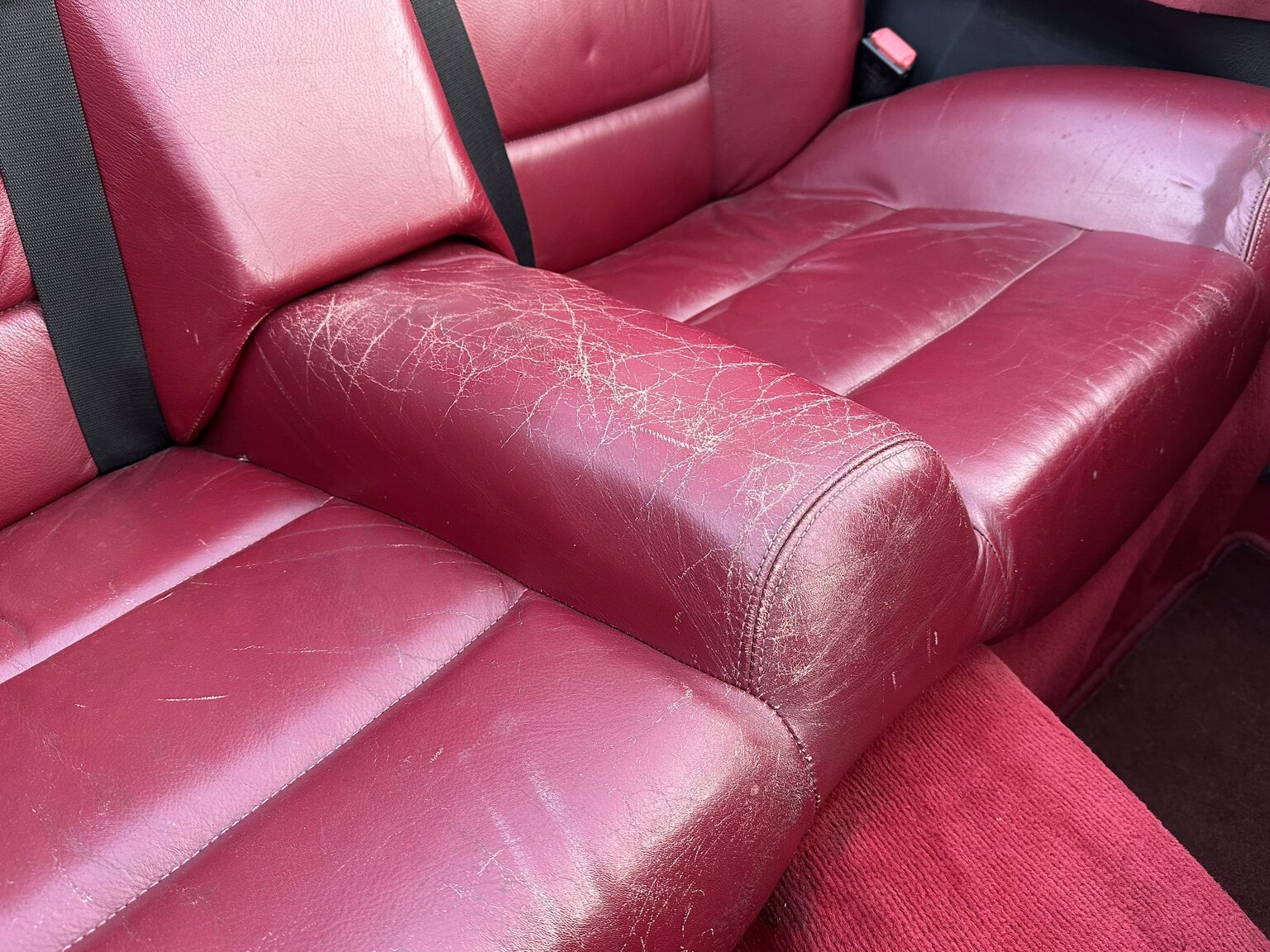 Interior image of 1993 BMW 325i Convertible