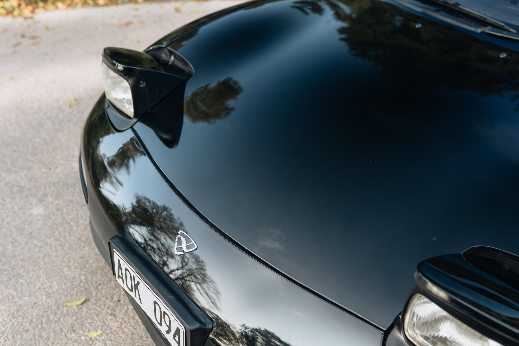 Exterior image of 1994 Mazda RX7 (35)
