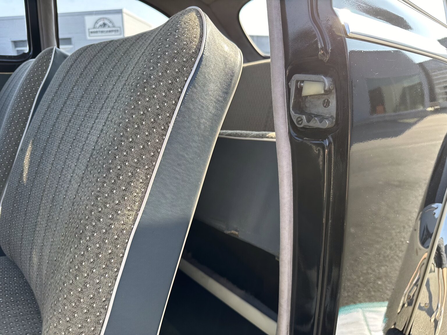 Interiörbild 1958 Volkswagen 1200 Beetle