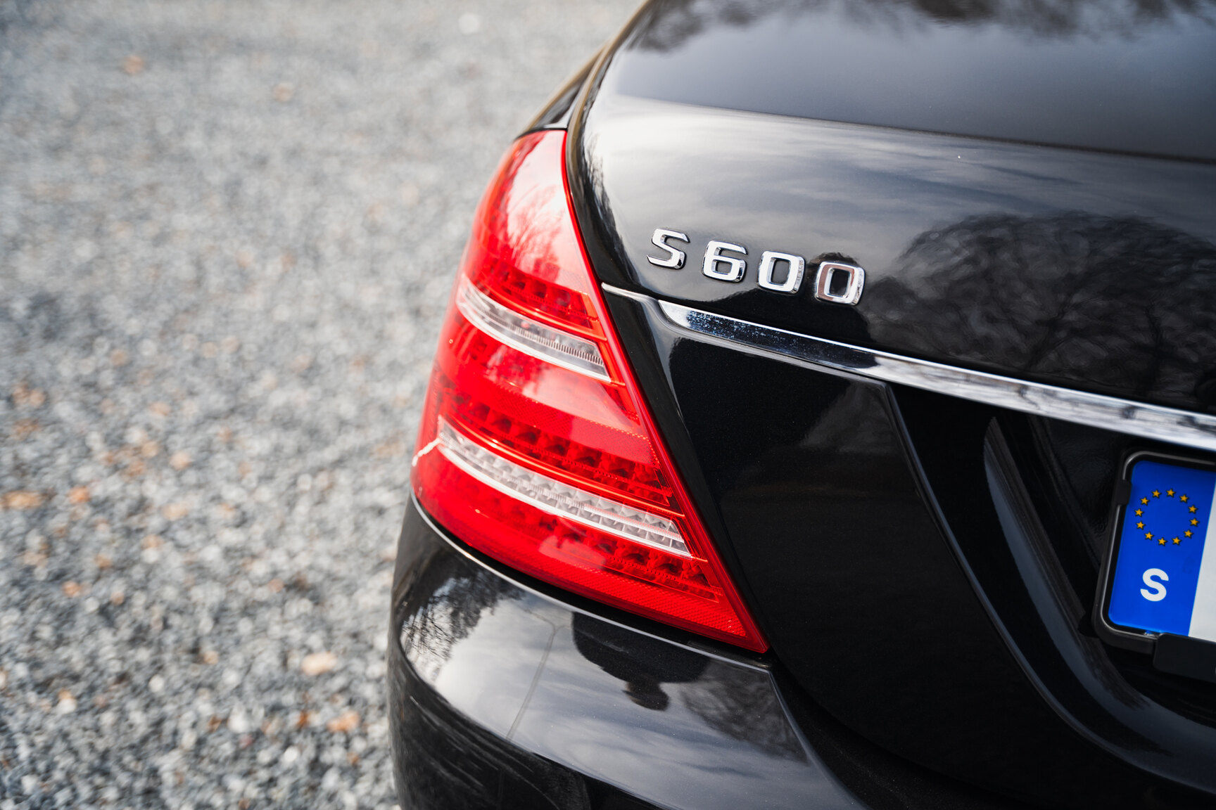 Exteriörbild på 2011 Mercedes-Benz S600