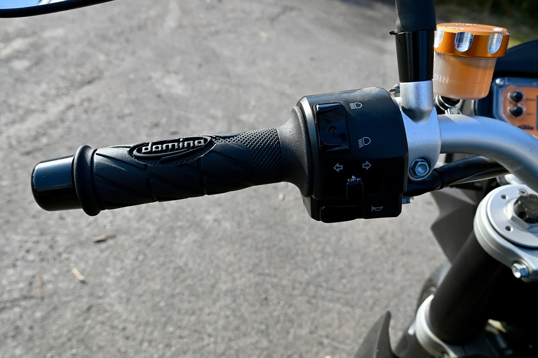 Aussenfoto 2005 KTM 990 Super Duke (18)