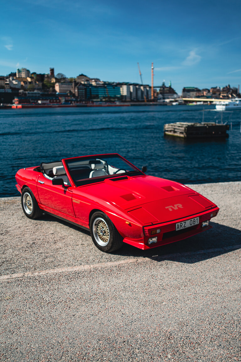 Exteriörbild på 1985 TVR 350i Cabriolet 3.5 V8