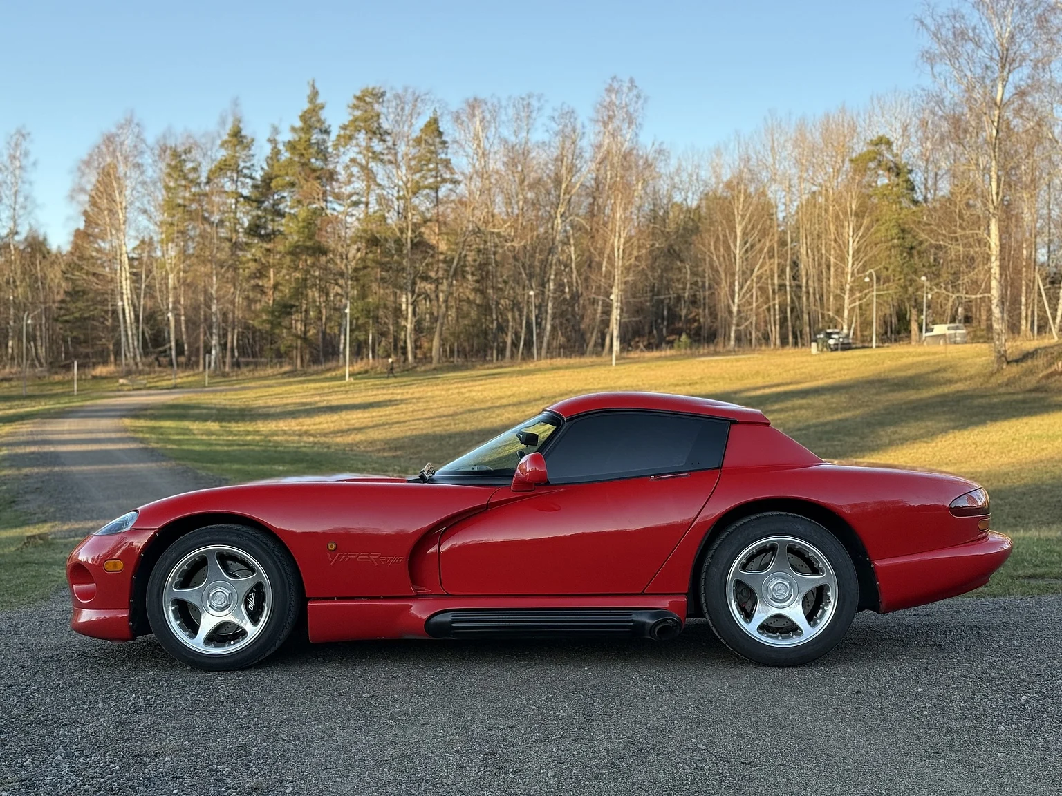 Exterior image of 1994 Chrysler Viper (11)