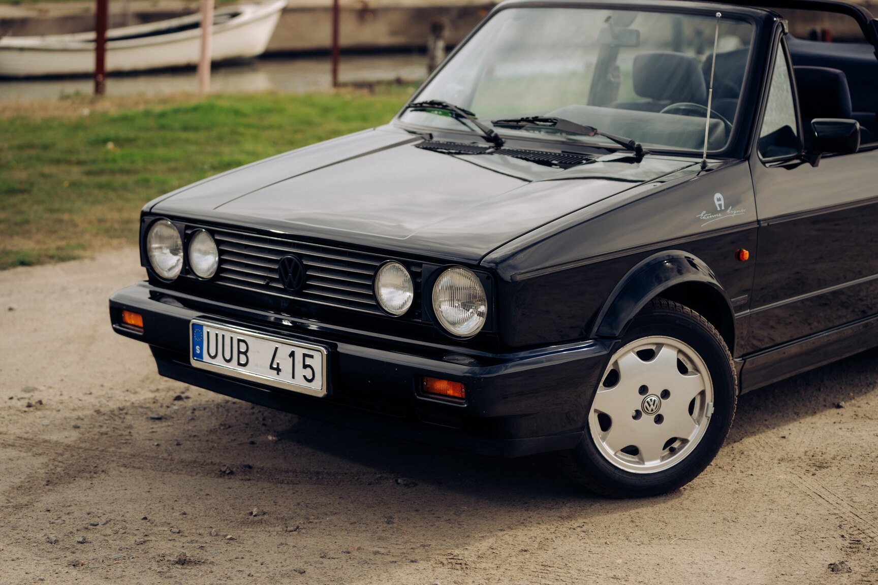 Exterior image of 1991 VW Golf Cabriolet "Etienne Aigner Edition"