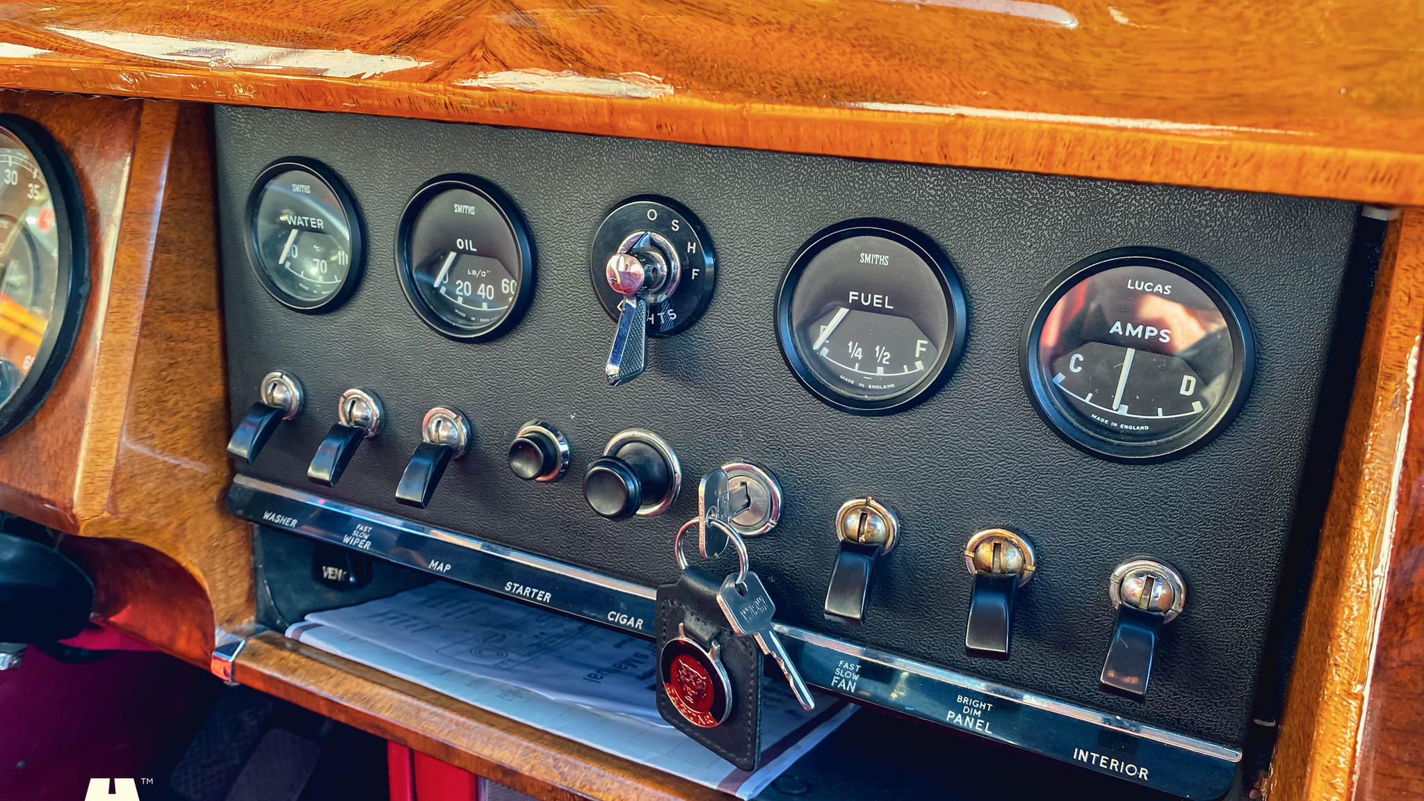 Interior image of 1961 Jaguar Mark 2
