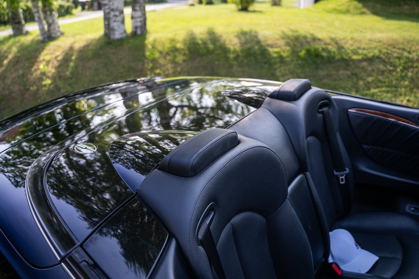 Interior image of 2009 Mercedes-Benz CLK 550