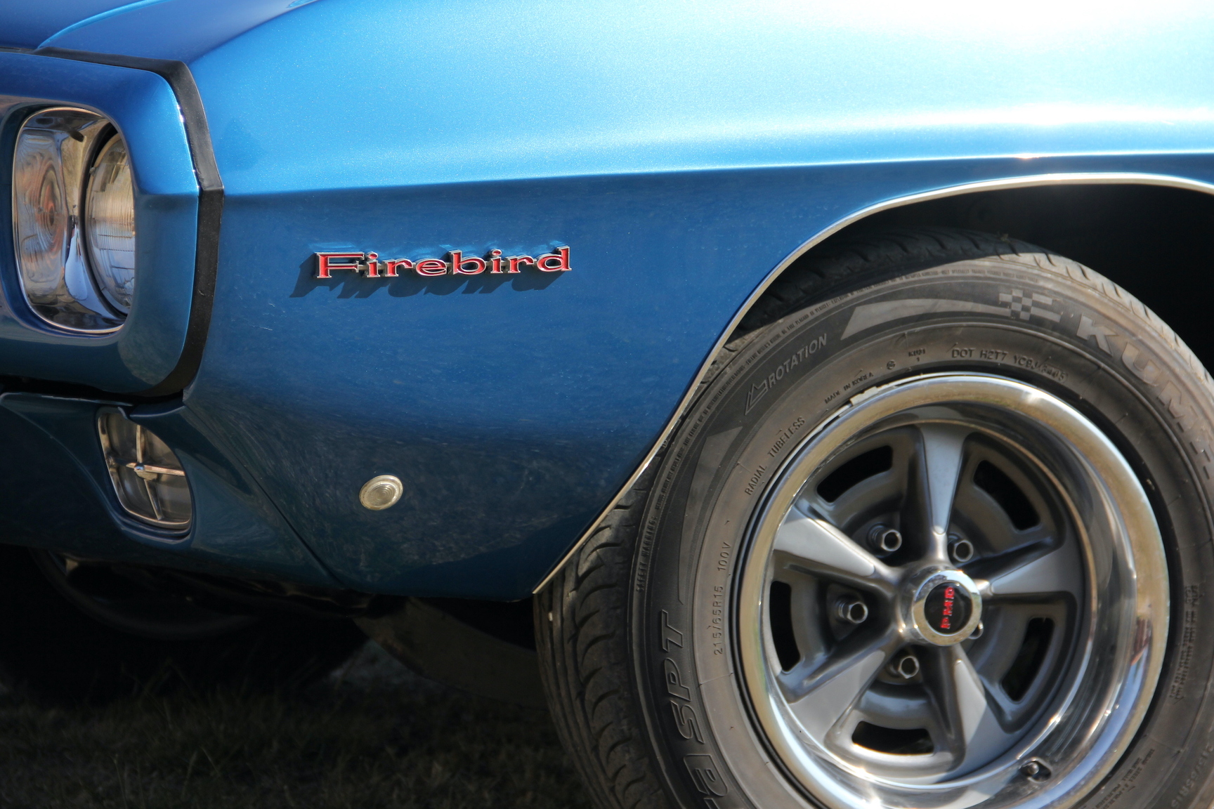 Exteriörbild på 1969 Pontiac Firebird (13)