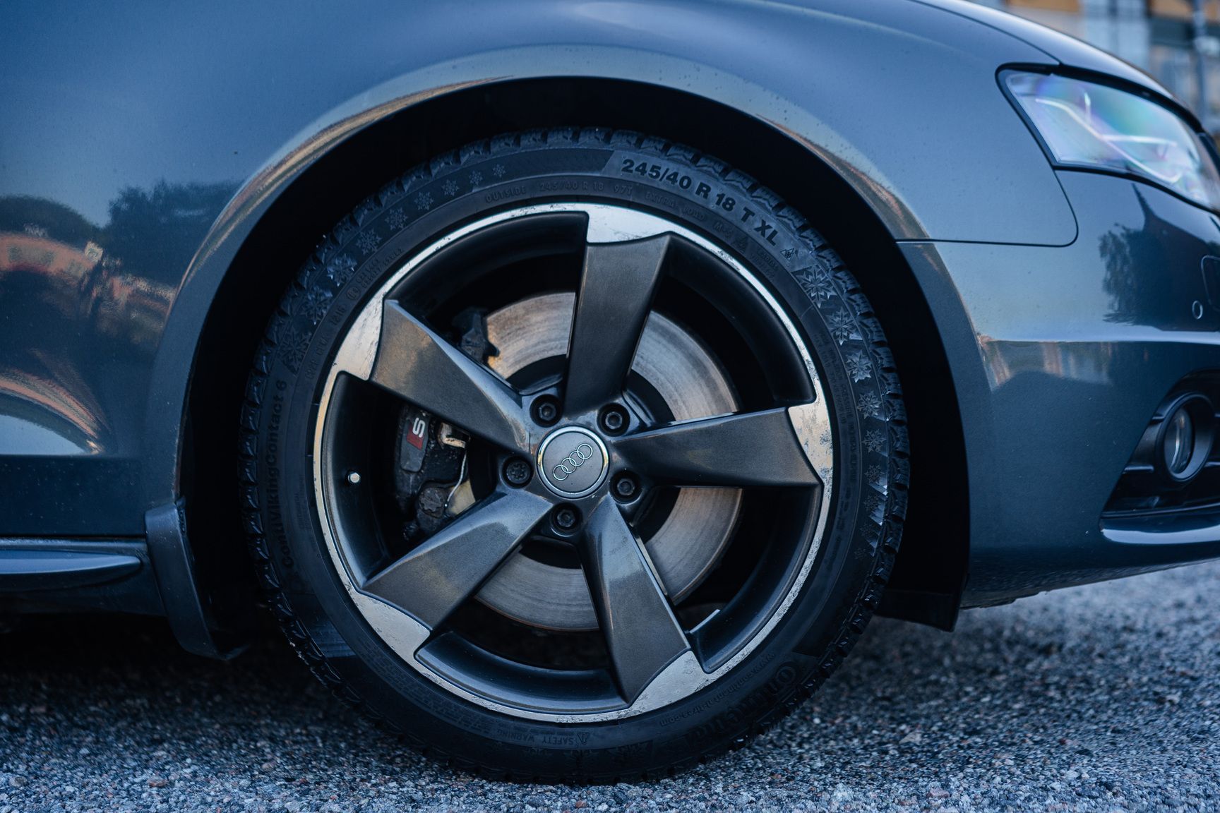 Exterior image of 2011 Audi S4 (14)