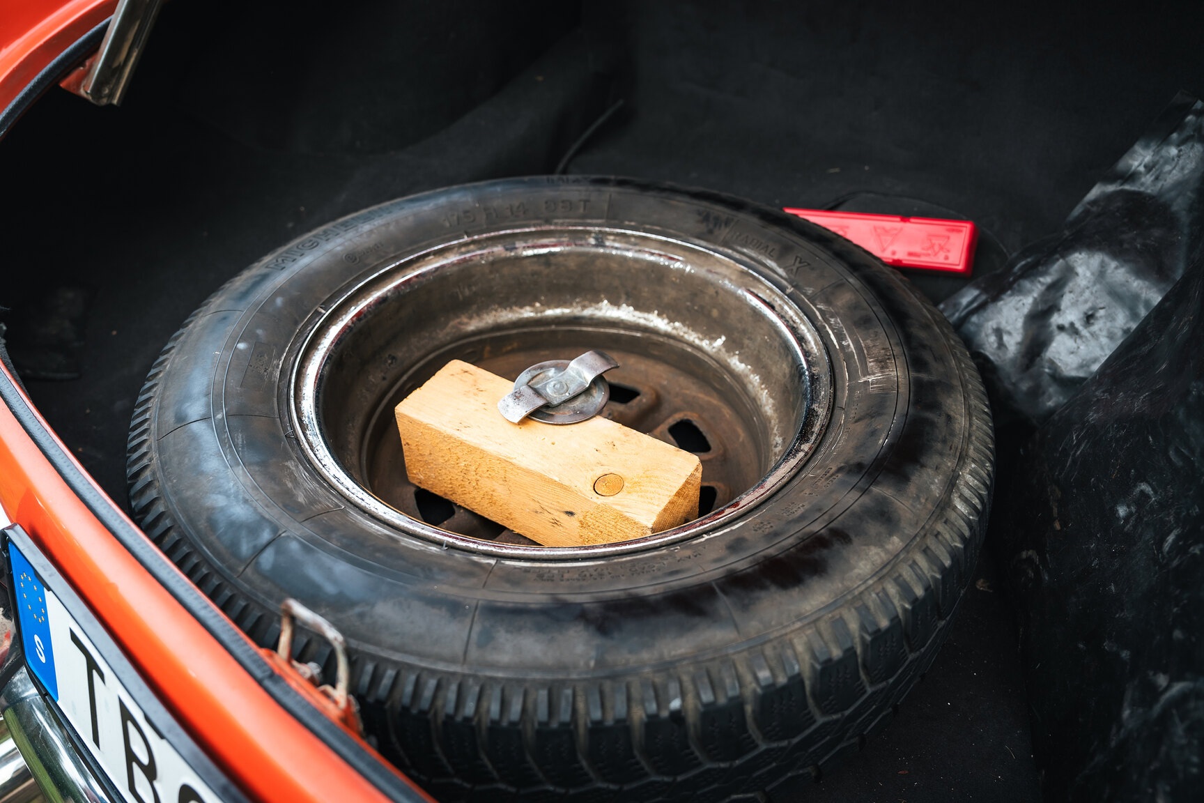 Innenraumfoto von 1973 MG MGB Roadster (55)