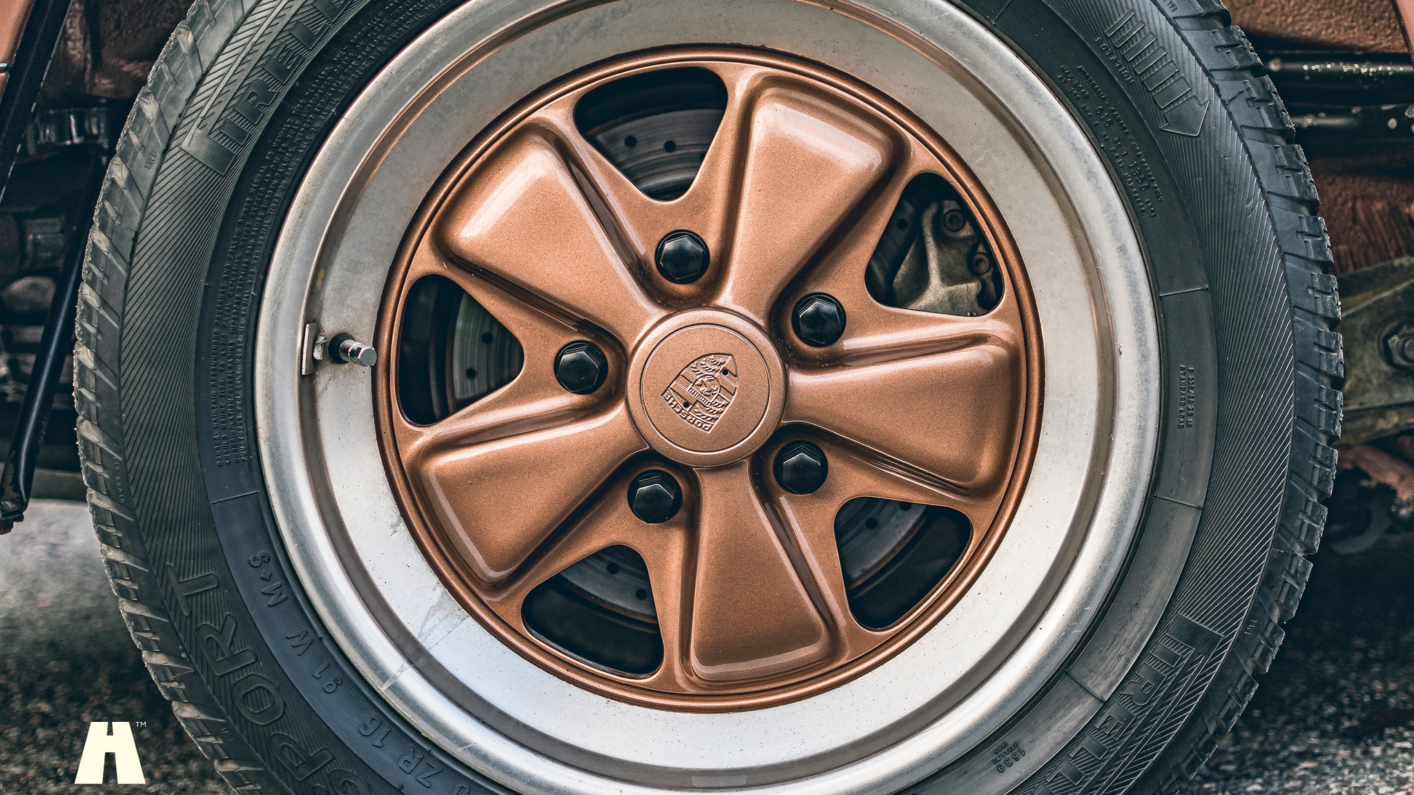 Aussenfoto 1989 Porsche 911 Carrera 3.2 Targa (46)