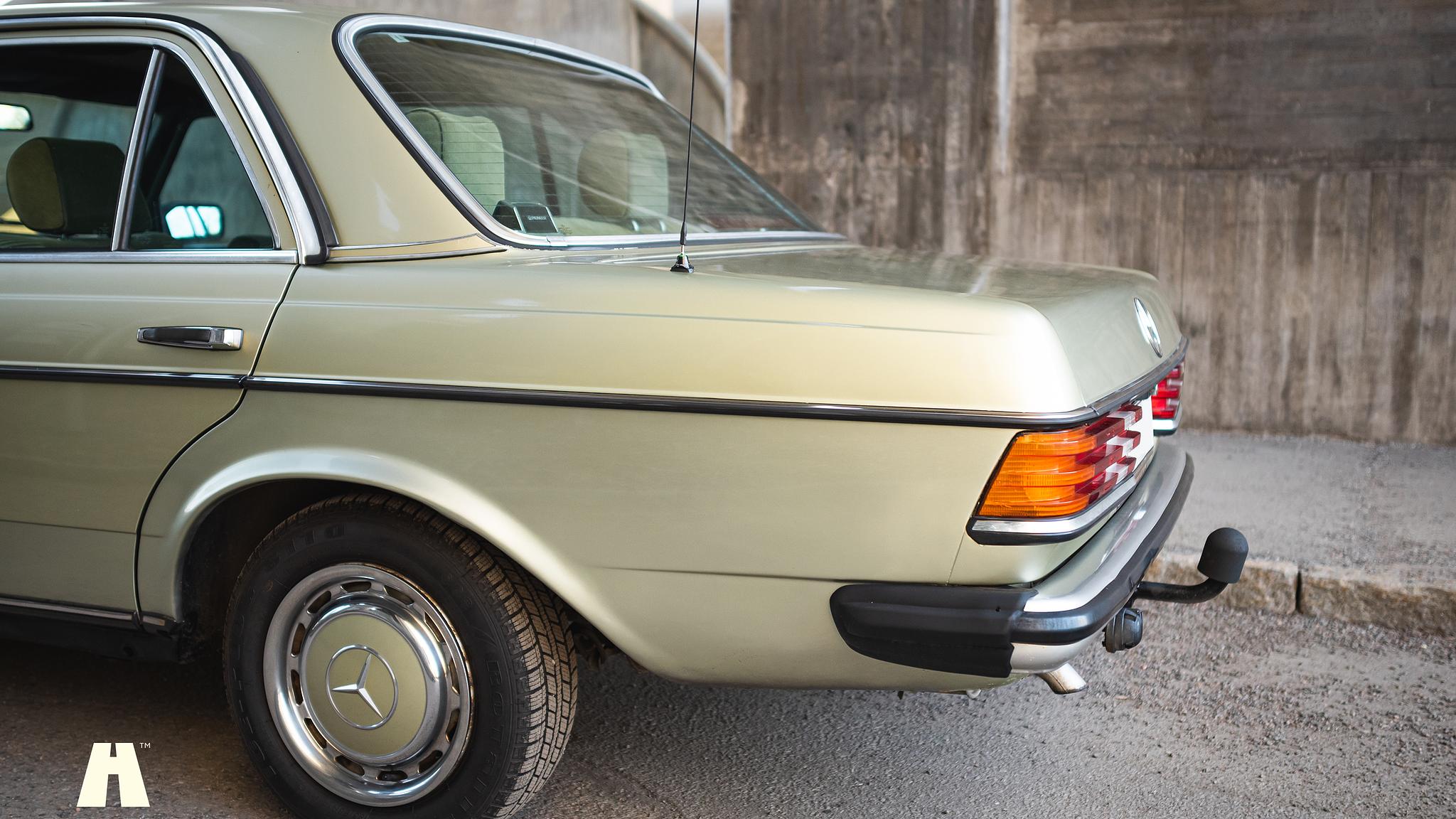 Exteriörbild på 1985 Mercedes-Benz 200 Series 3  (13)