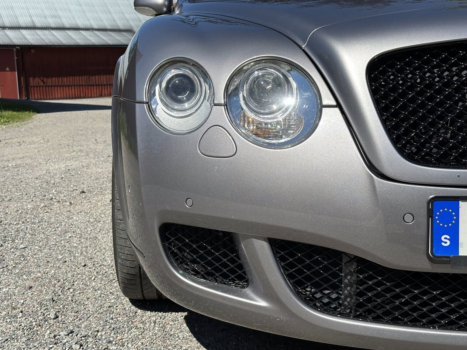 Exteriörbild på 2005 Bentley Continental GT