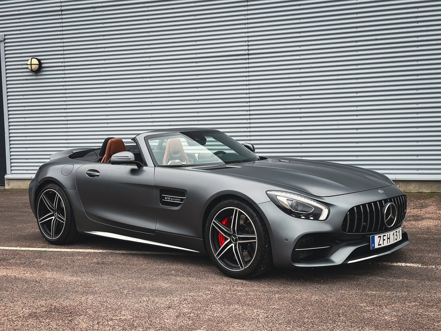 Exteriörbild på 2018 Mercedes Benz AMG GT C (54)
