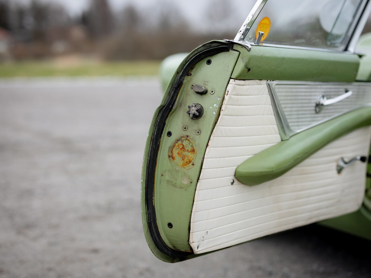 Interior image of 1956 Ford Thunderbird (4)