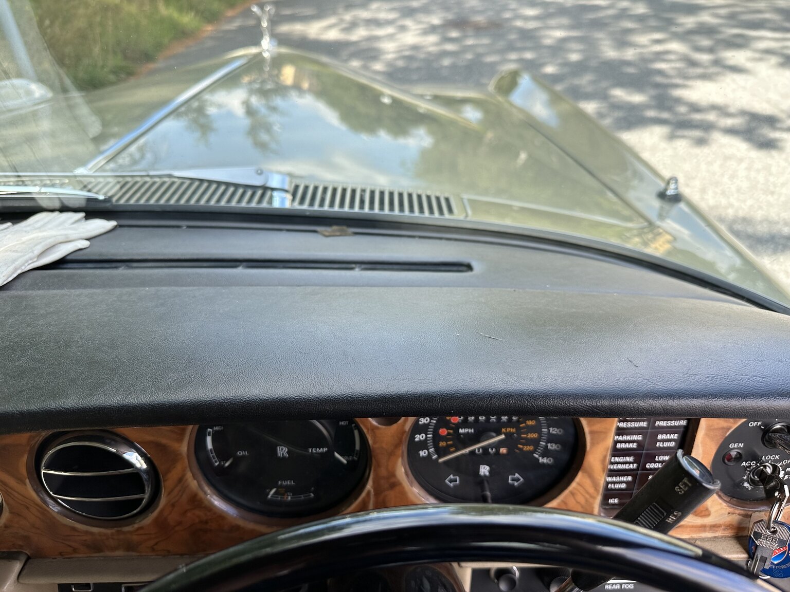 Interior image of 1979 Rolls Royce Silver Shadow