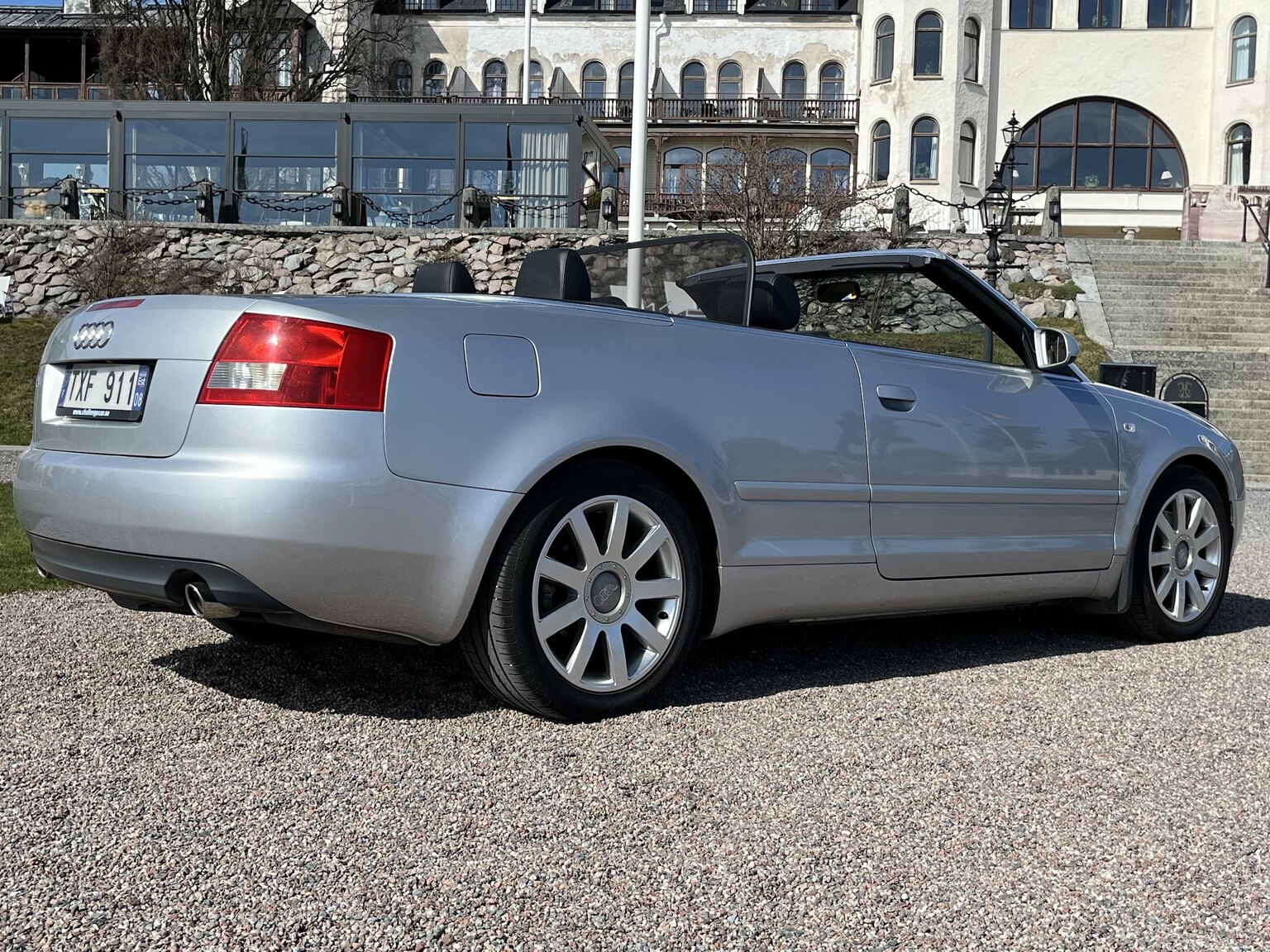 Exterior image of 2003 Audi A4 Cabriolet 3.0
