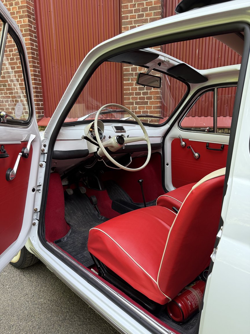 Interior image of 1965 Fiat 500F