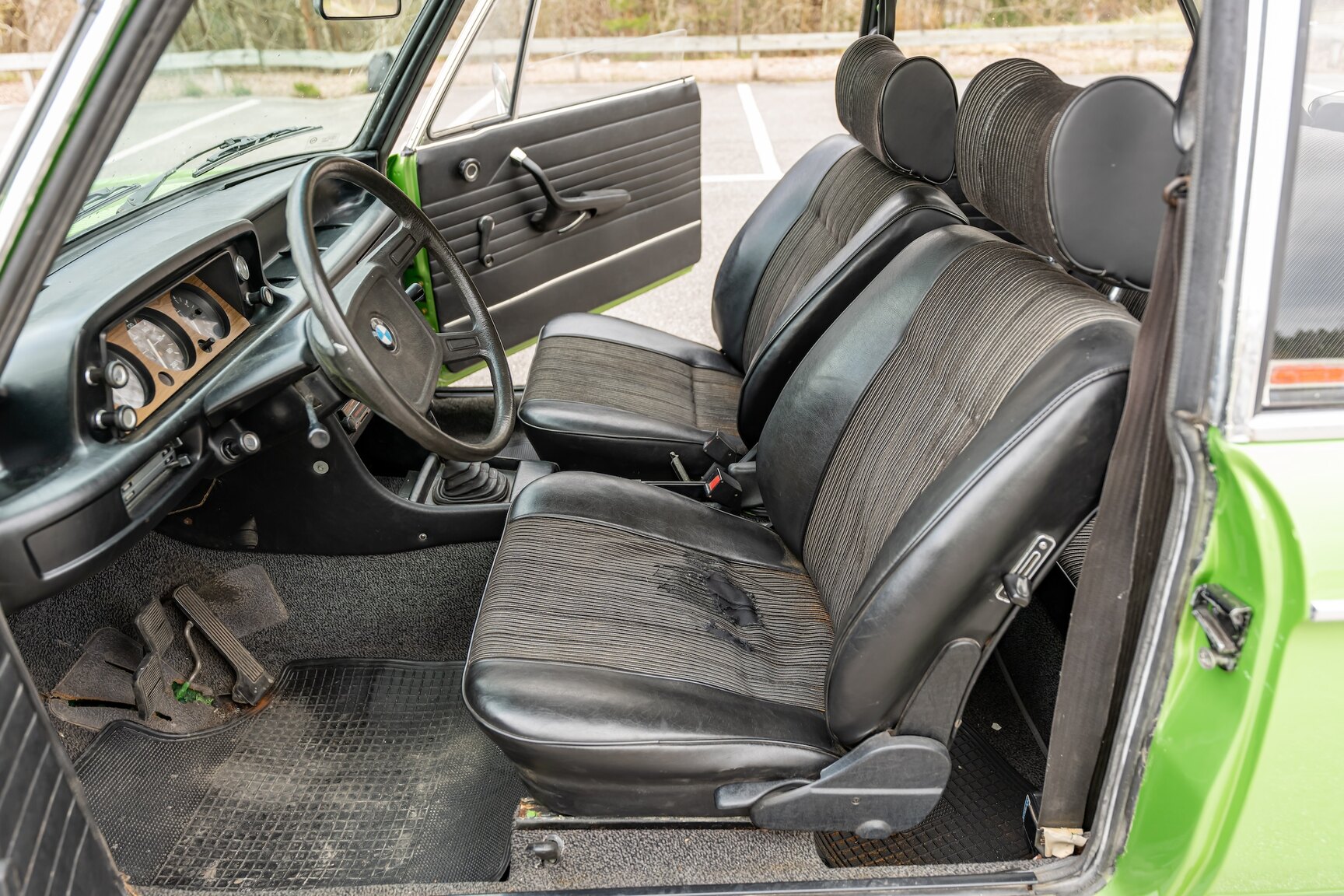 Interior image of 1975 BMW 2002