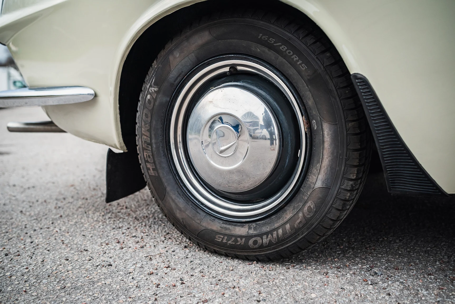 Exteriörbild på 1964 Volvo P 1800S (35)