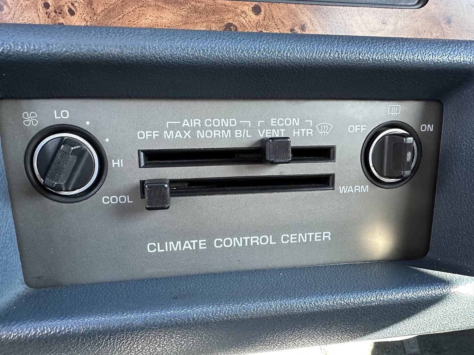 Interior image of 1993 Chevrolet Caprice Classic Wagon 5.7 V8 