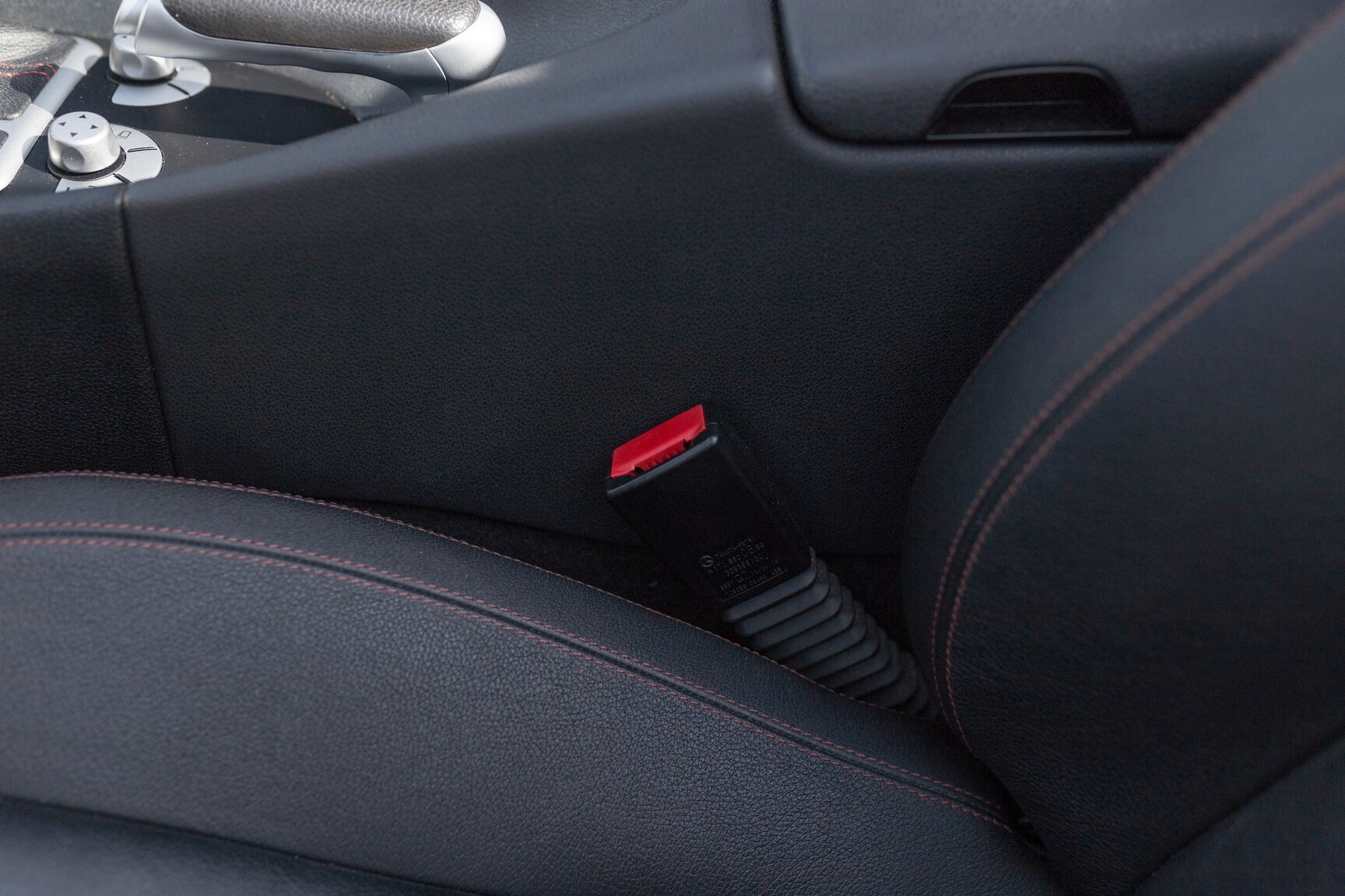 Innenraumfoto von 2010 Mercedes-Benz SLK 200 Kompressor (28)