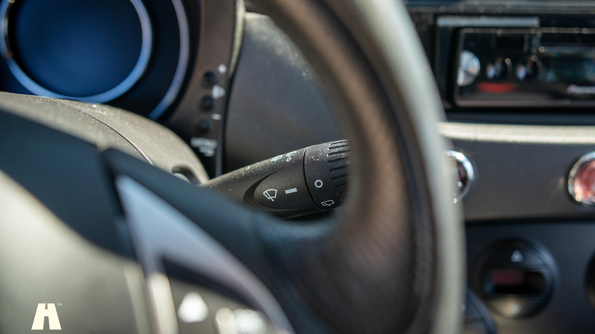 Interior image of 2016 Abarth 595 Competizione (29)