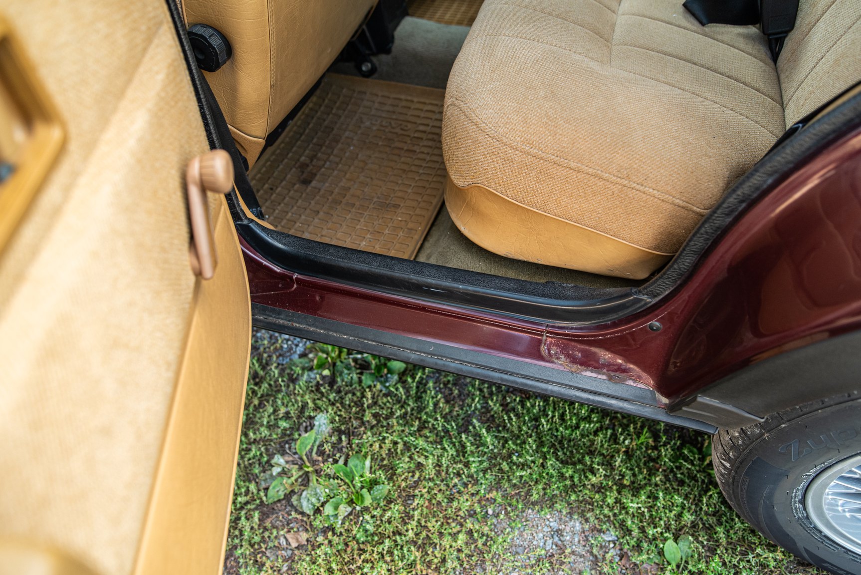 Interiörbild 1993 Volvo 245 GL Classic "No Reserve Auction"