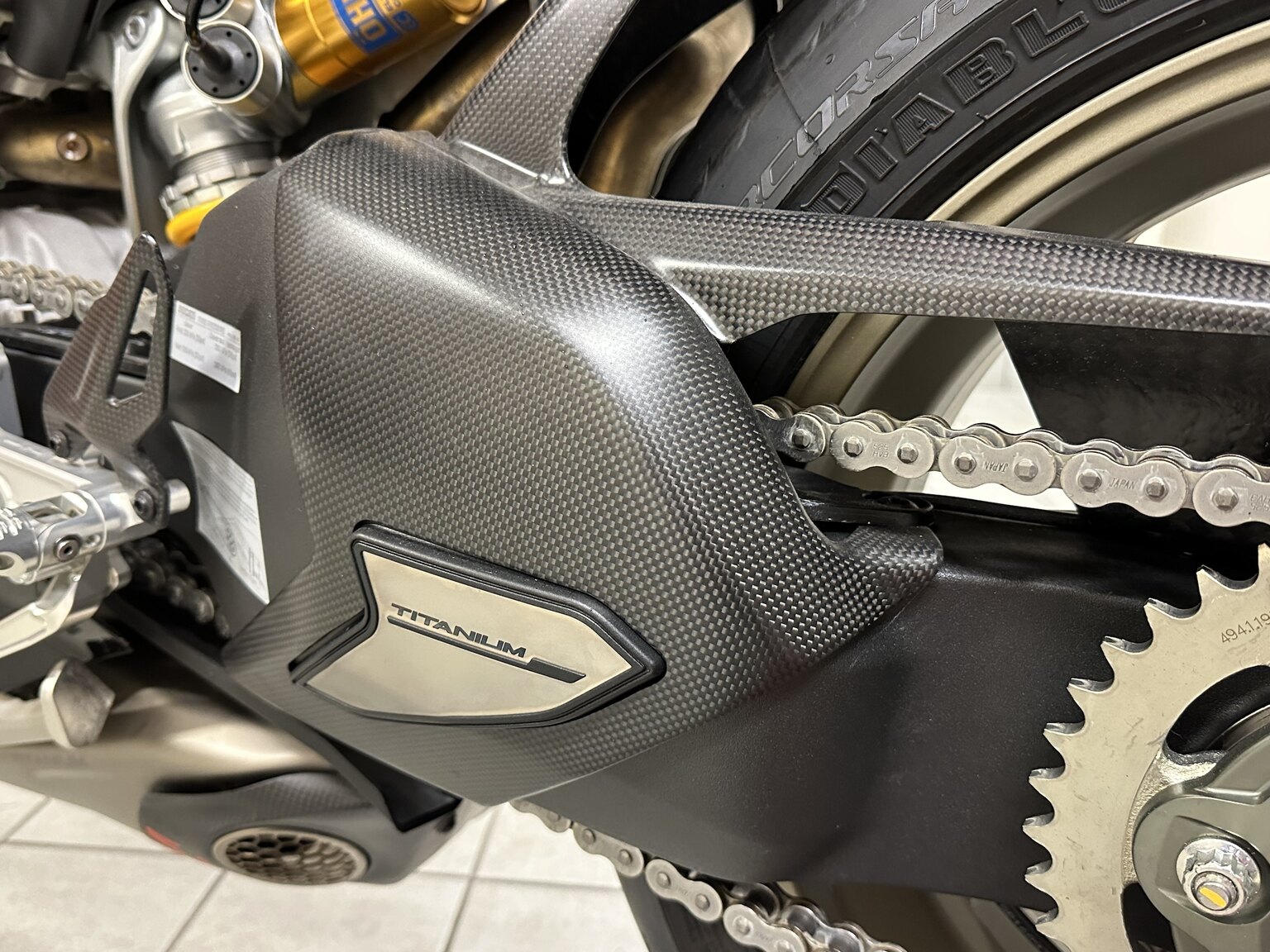 Image of 2020 Ducati Panigale V4 25° Anniversario (12) mechanics