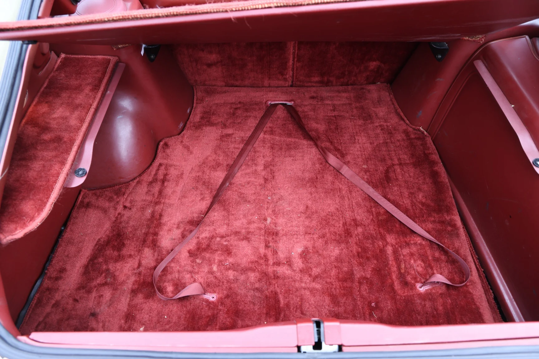 Innenraumfoto von 1983 Datsun 280ZX (2)
