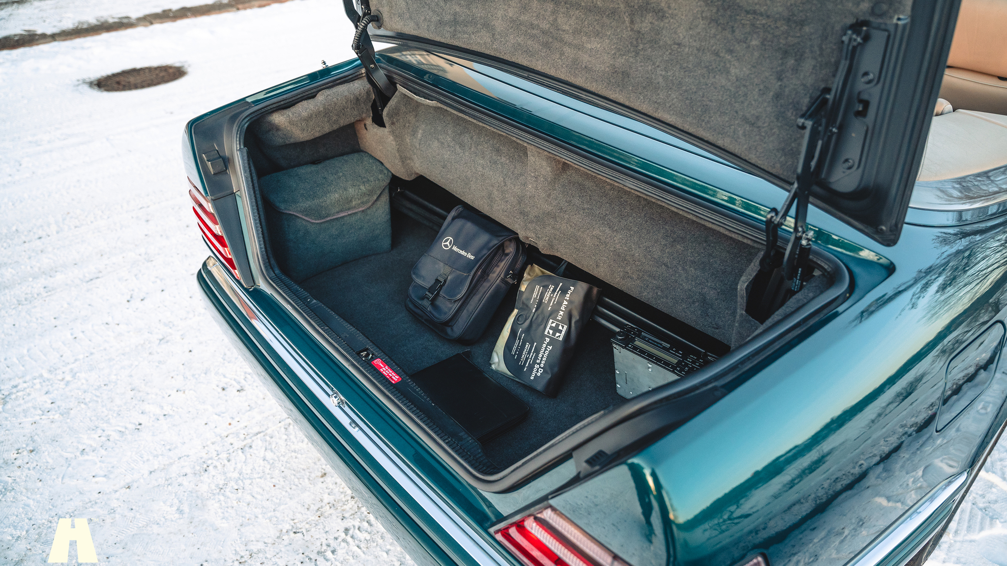 Innenraumfoto von 1995 Mercedes-Benz E320 Cabriolet 