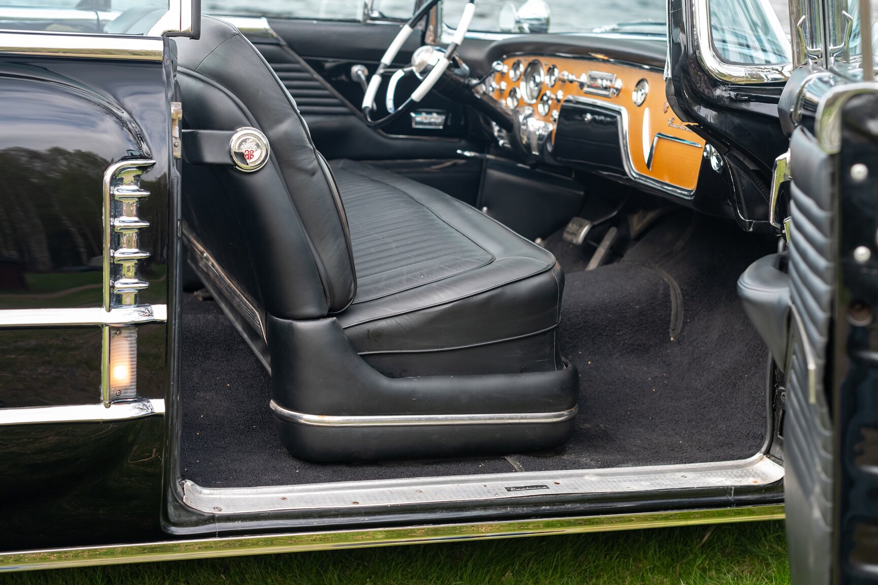 Interior image of 1955 Packard Caribbean Cabriolet  (4)