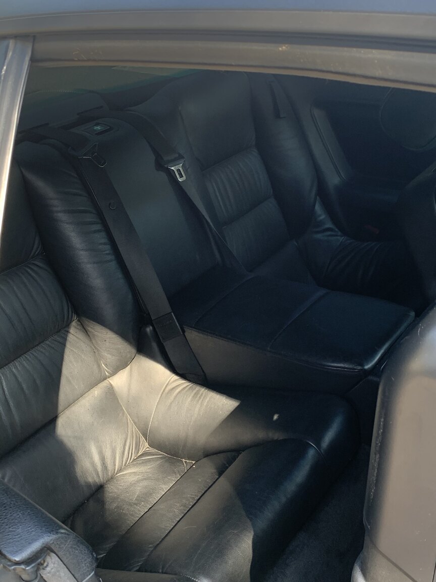 Interior image of 1995 BMW 840i (9)
