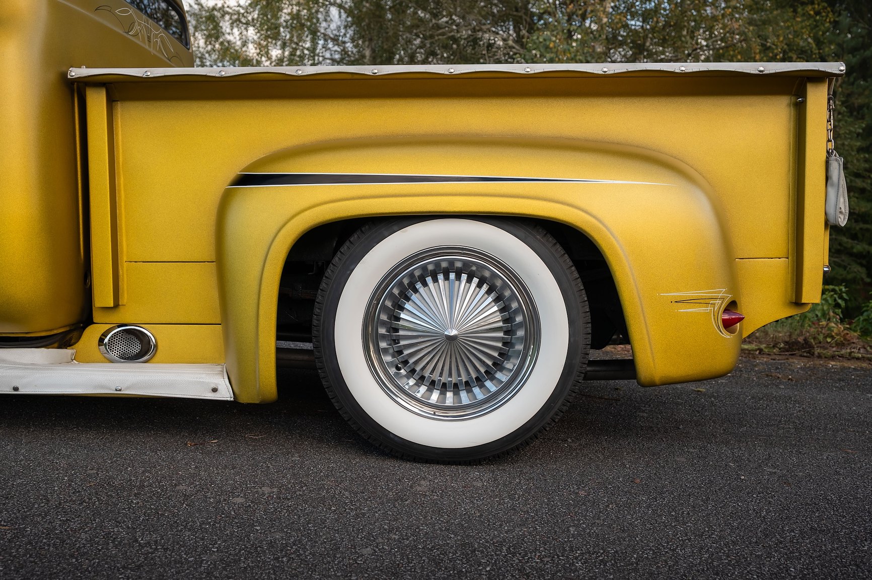 Exteriörbild på 1955 Ford F-100 Kustom