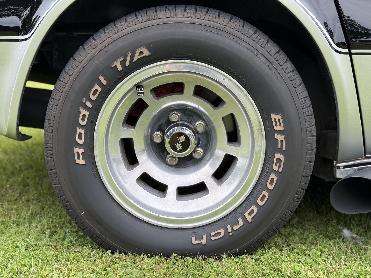 Exterior image of 1973 Chevrolet Corvette Stingray